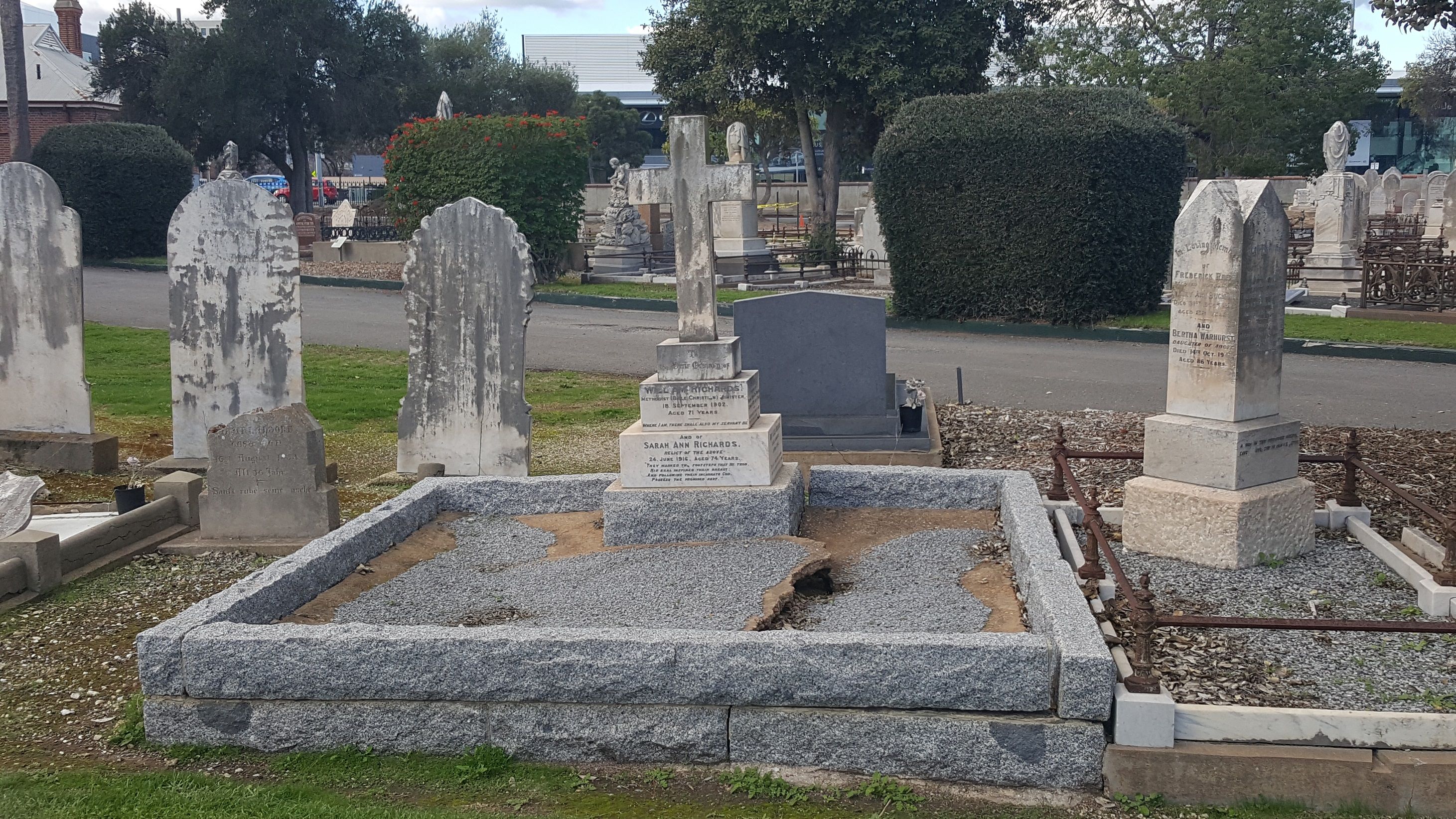 Grave of Reverand William Richards and Sarah Ann Richards